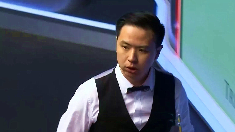 丰厚的板凳 丰厚的板凳